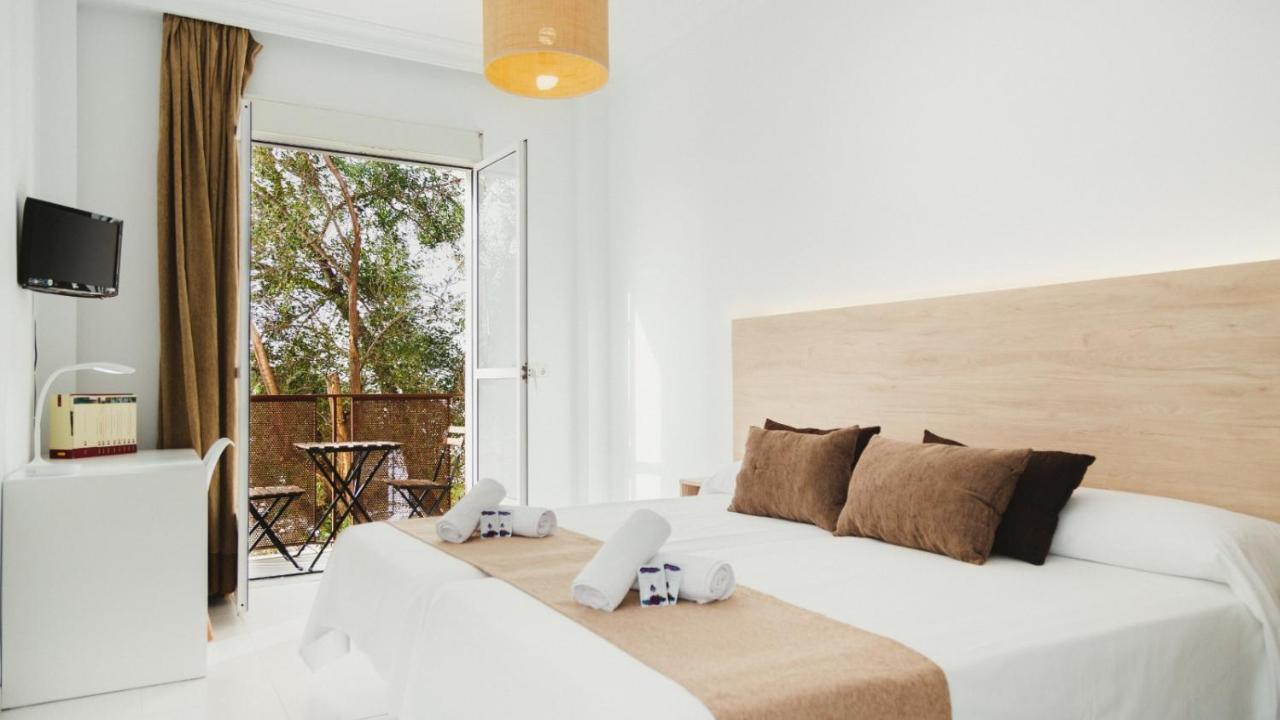Hotel Olive Osuna Bagian luar foto
